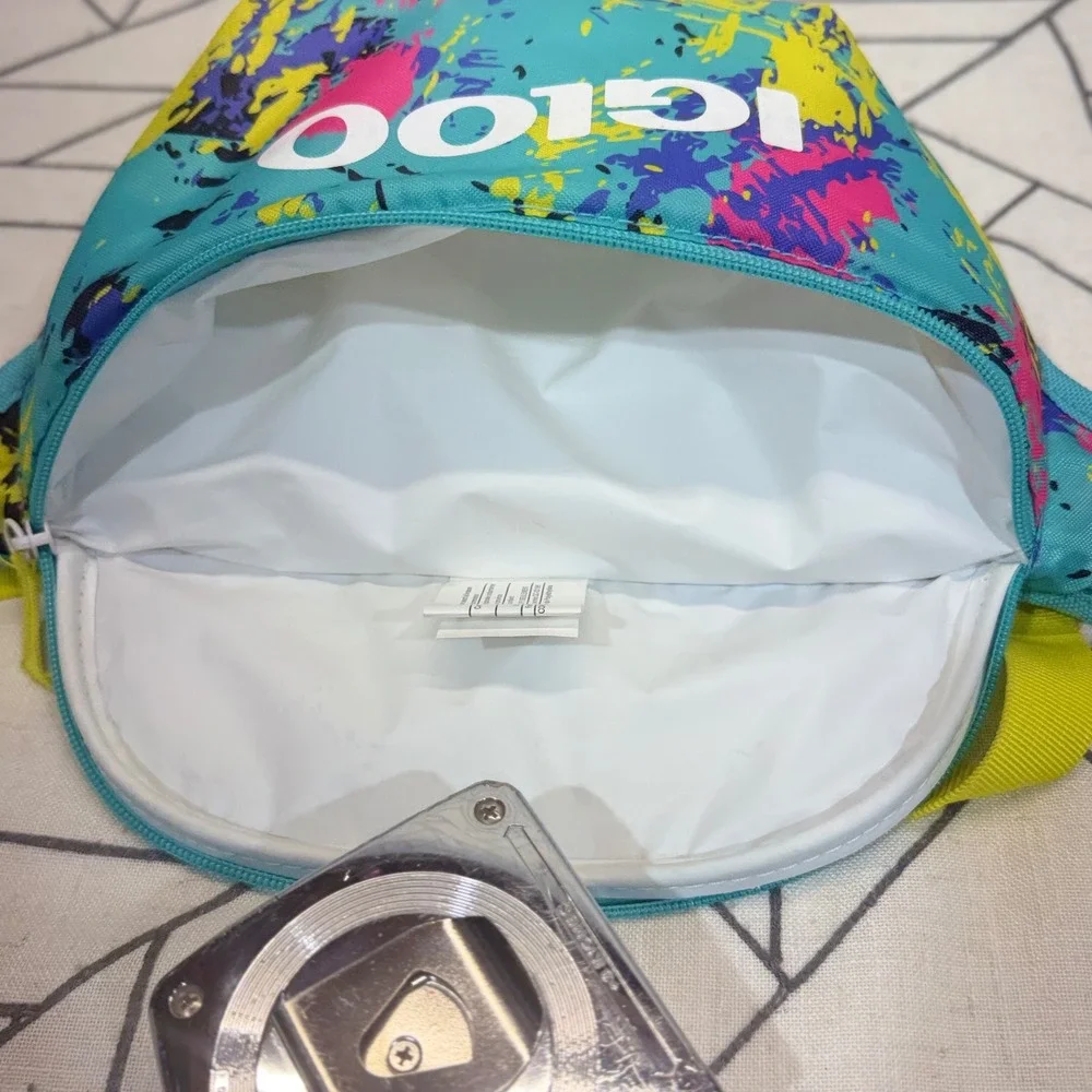 Igloo Insulated Fanny Pack OS Teal Retro Splash 90s Style Cooler Bag 00162514
